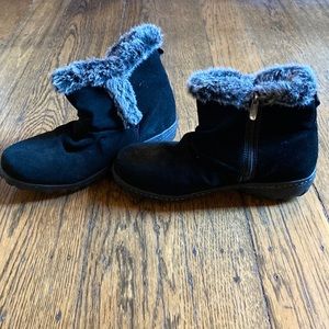 NWOT Khombu All-Weather Leather Boots